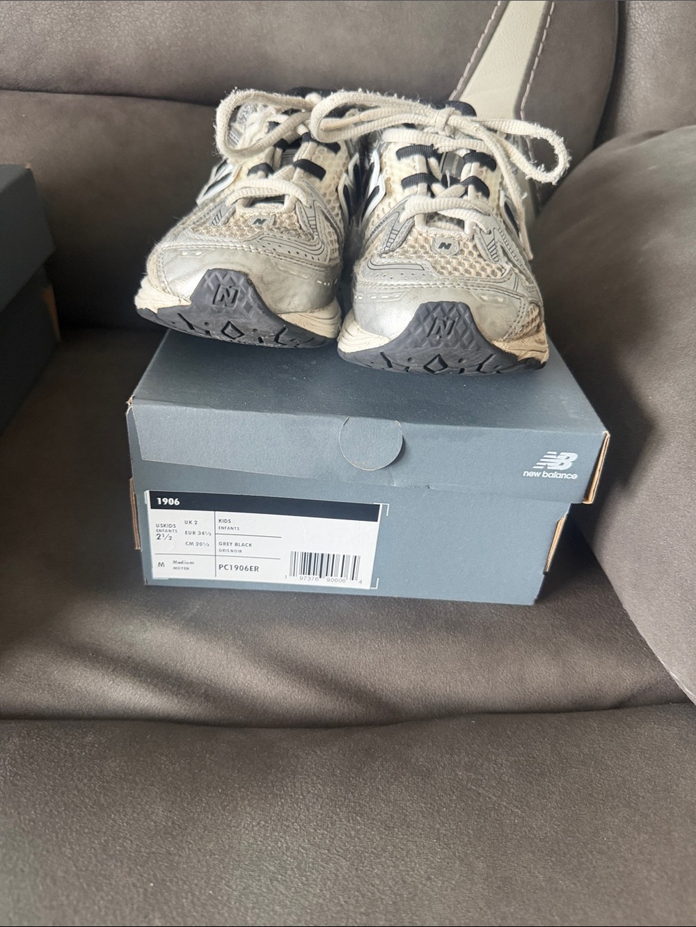 New Balance Kids Grey and Black Lace-Up Sneakers